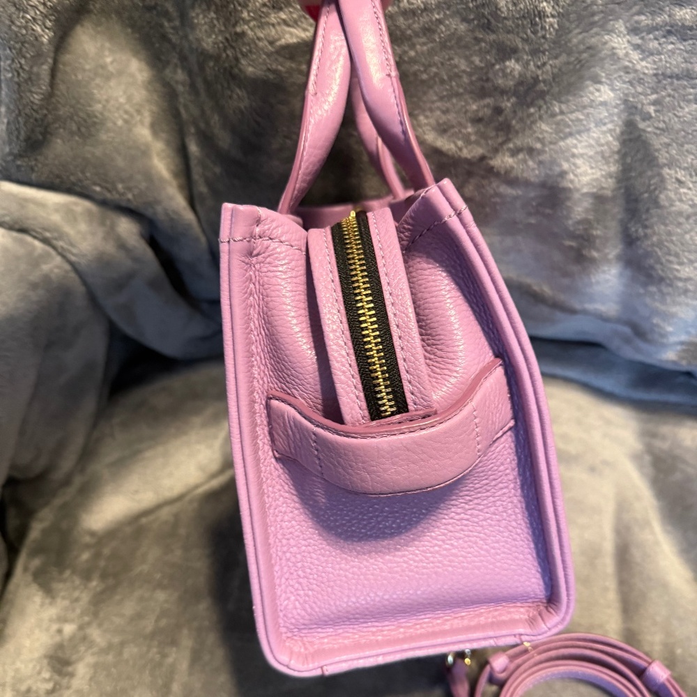 Authentic Marc Jacobs Tote Bag Small - Picture 2 of 11